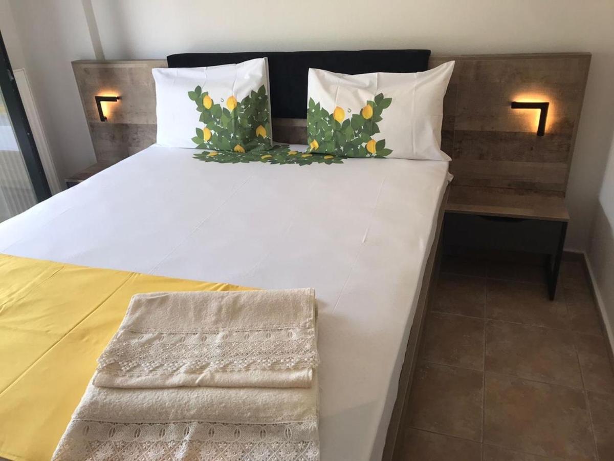 Amazing Villa With Views Sea In Paliouri Bagian luar foto